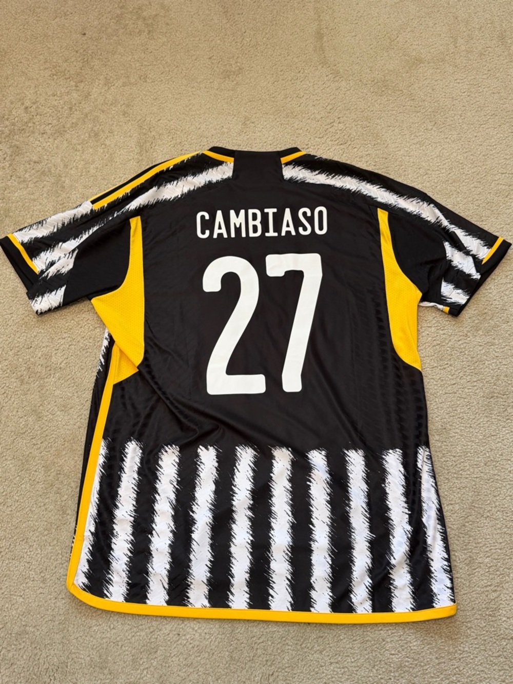 Adidas Juventus 2023-2024 Home Kit With Cambiaso - Picture 5 of 5